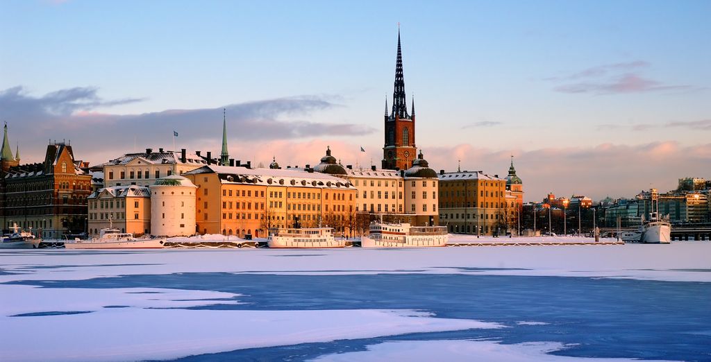 Soggiorno in libertà: Tra le meraviglie nordiche con crociera