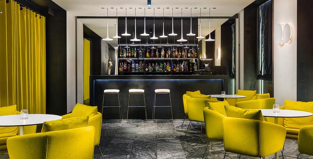 Hotel H10 Port Vell 4*