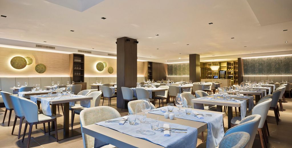 Hotel AMI Budva Petrovac 5*