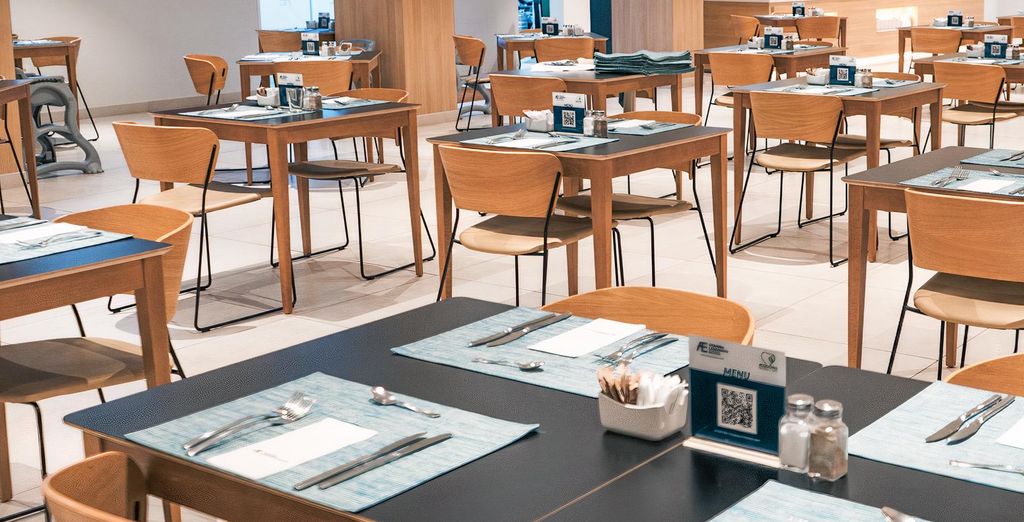 Aequora Lanzarote Suites 4*