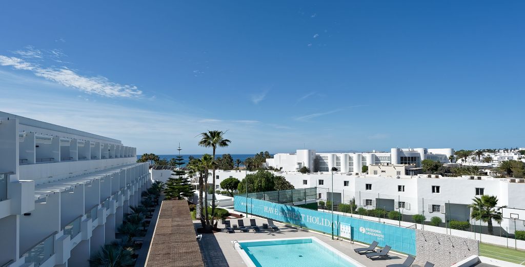 Aequora Lanzarote Suites 4*