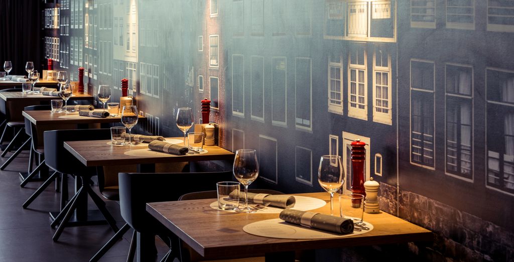 Mercure Hotel Amsterdam City 4*