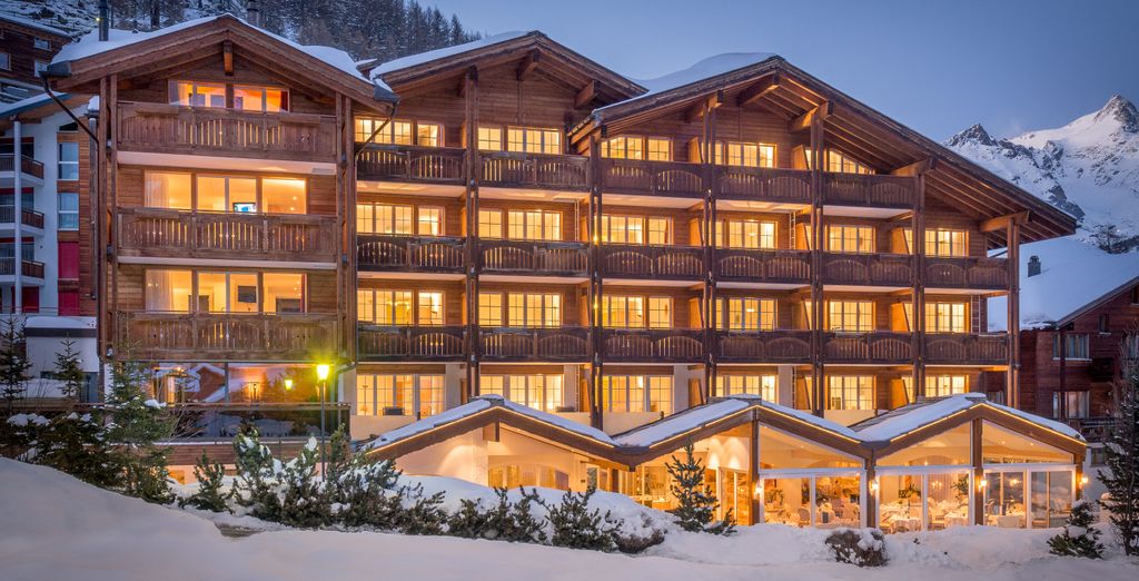 Hotel Schweizerhof Saas-Fee 4*