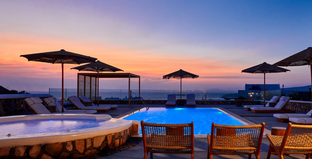 Symmetry Suites 4*