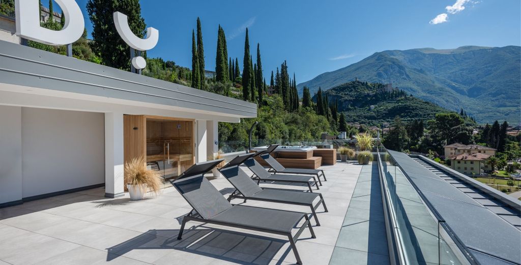 Hoody Active & Happiness Hotel 4*