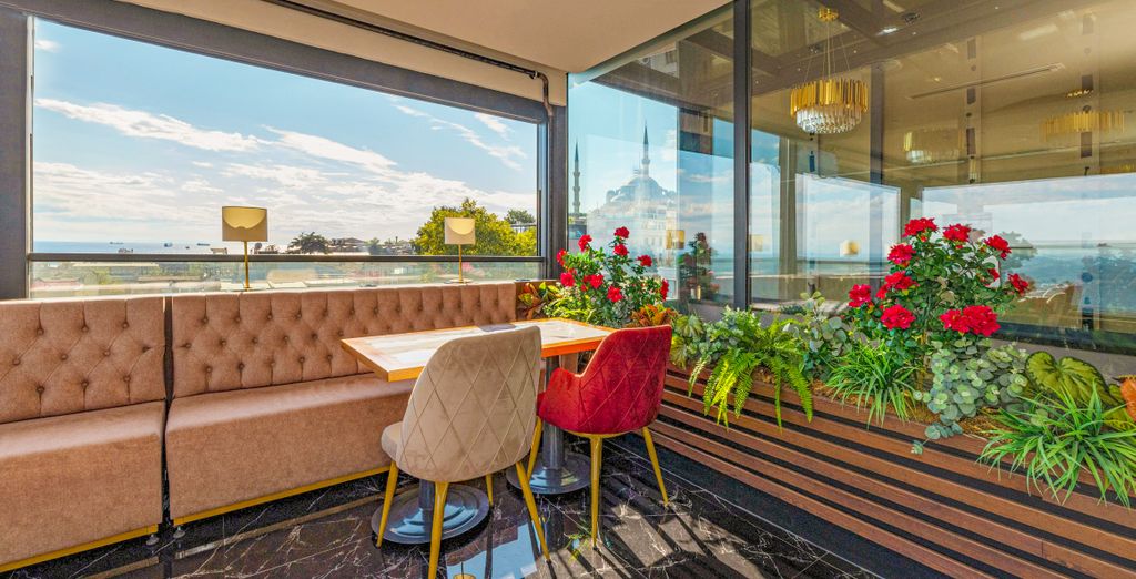 Byzantium Hotel & Suites
