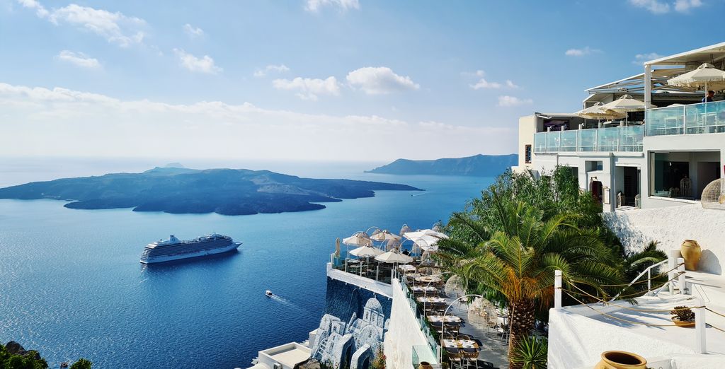 Tour di  5, 6, 8 o 10 tra Atene e Santorini