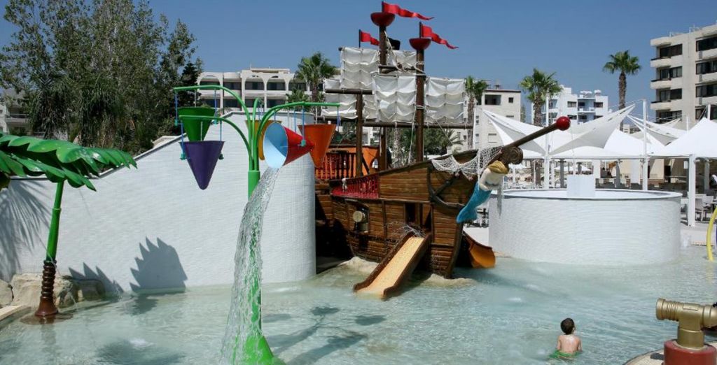 Atlantica Oasis Hotel 4*