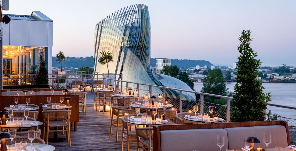 Hotel Renaissance Bordeaux 4*