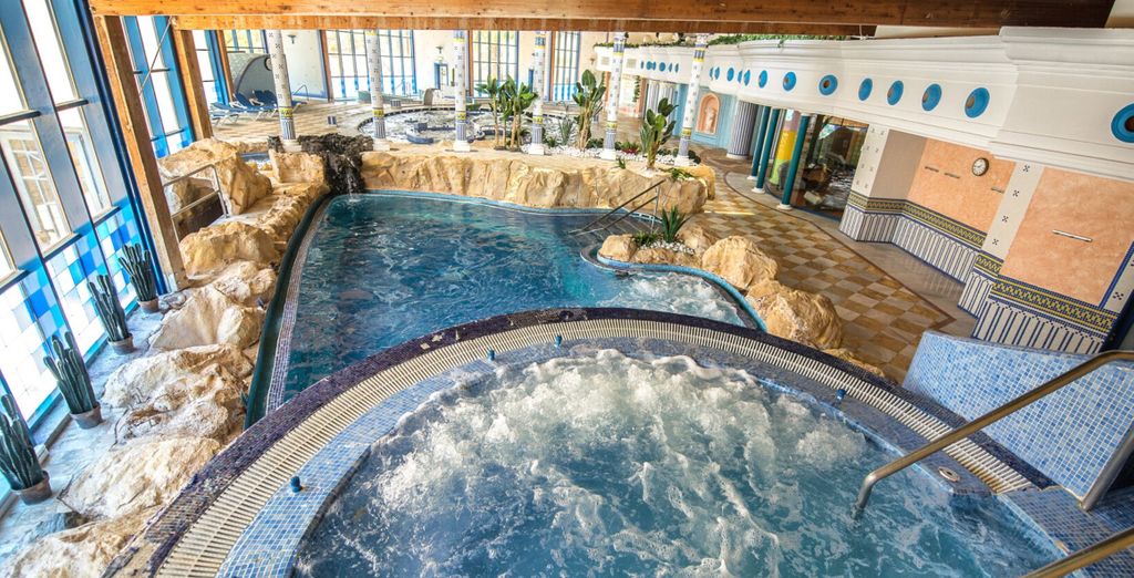 Hotel Beatriz Costa Teguise & Spa 4*