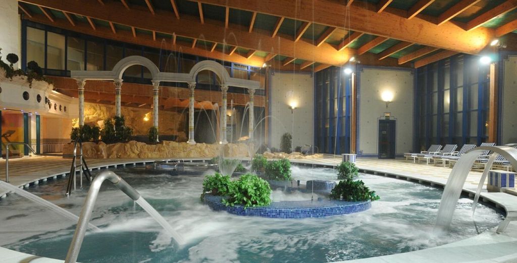 Hotel Beatriz Costa Teguise & Spa 4*