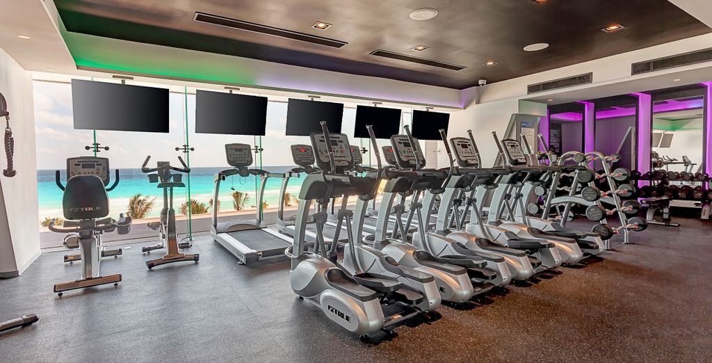 Royalton Chic Suites Cancun 5*