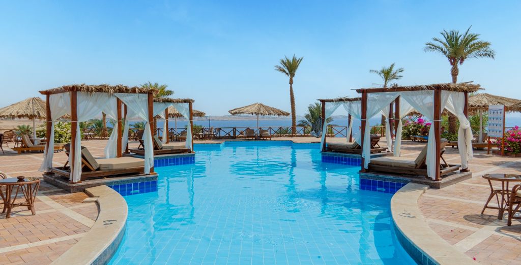 Club Reef Resort 4*