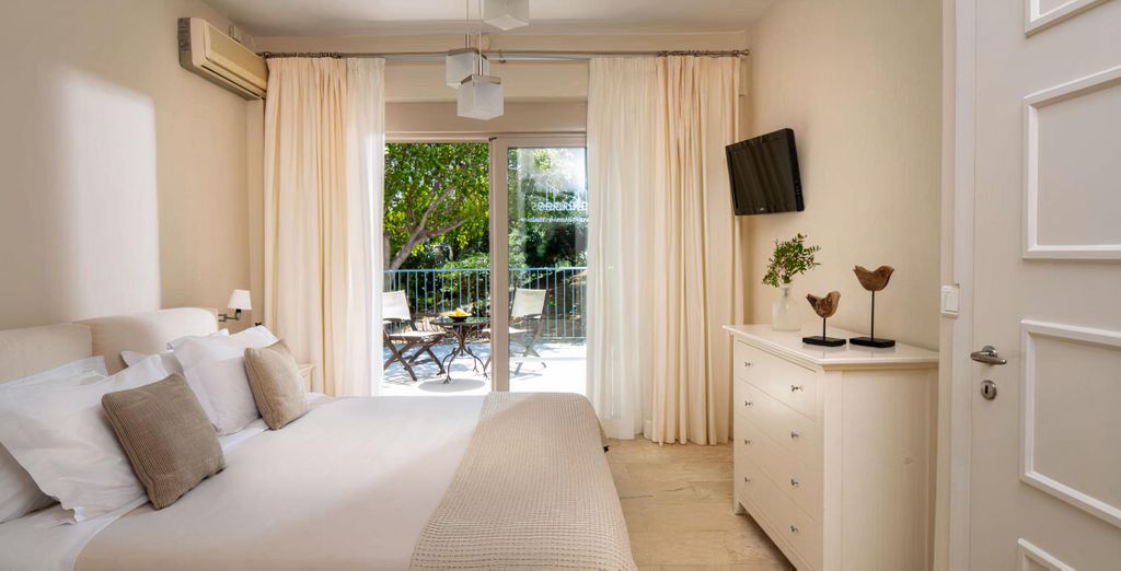 Pleiades Luxurious Villas 5*
