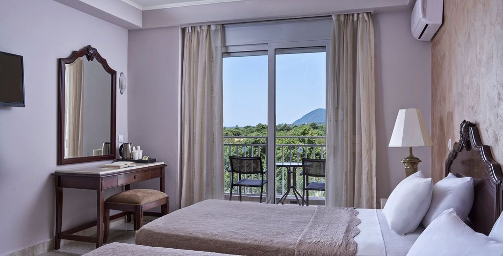 Sandy Beach Resort 5*