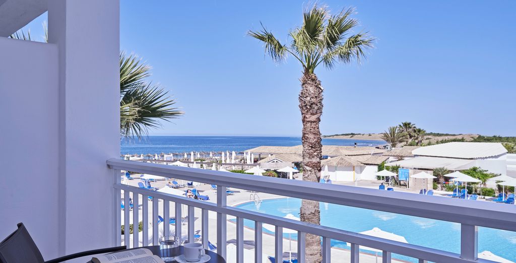 Sandy Beach Resort 5*