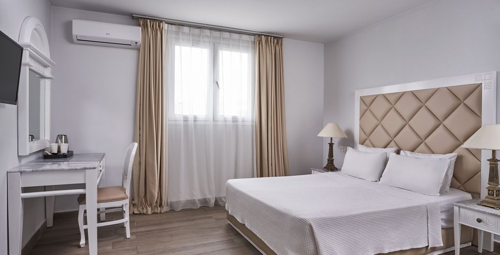 Sandy Beach Resort 5*