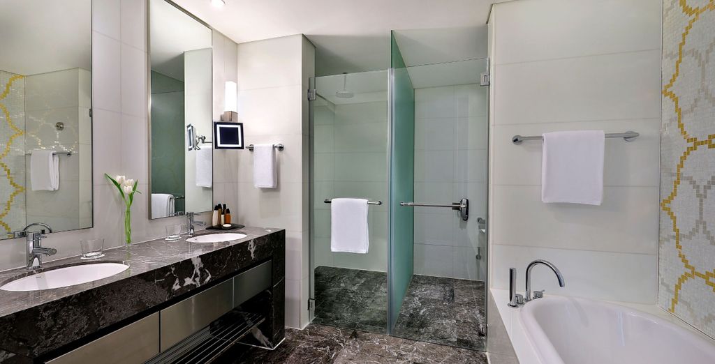 Conrad Abu Dhabi Etihad Towers 5*