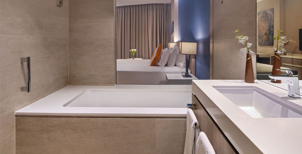 JA Lake View 5*