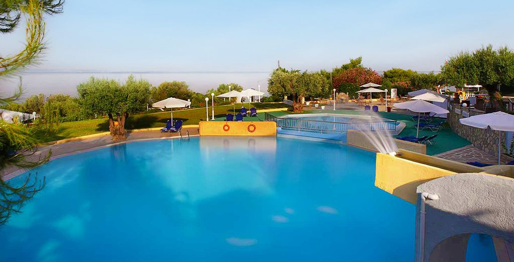 Acrotel Elea Beach 4*