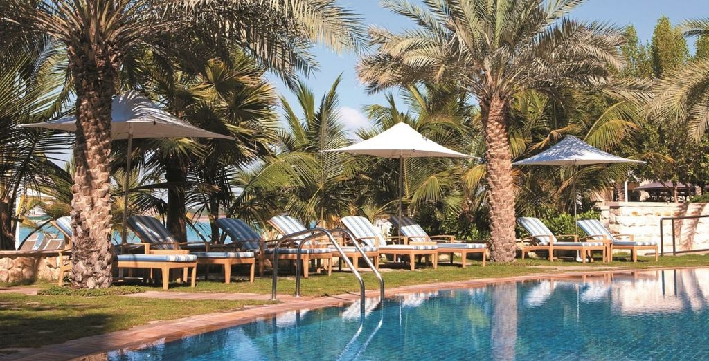 Shangri La Hotel Qaryat Al Beri Abu Dhabi 5*