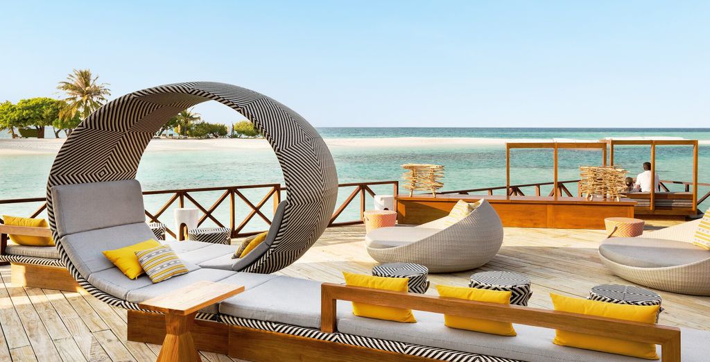 LUX* South Ari Atoll Resort & Villas 5*
