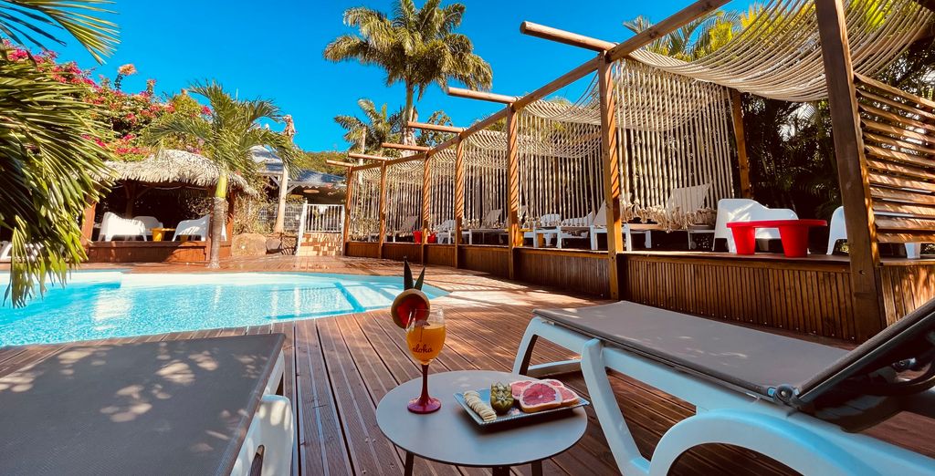 Residence Tropicana Suites 4*