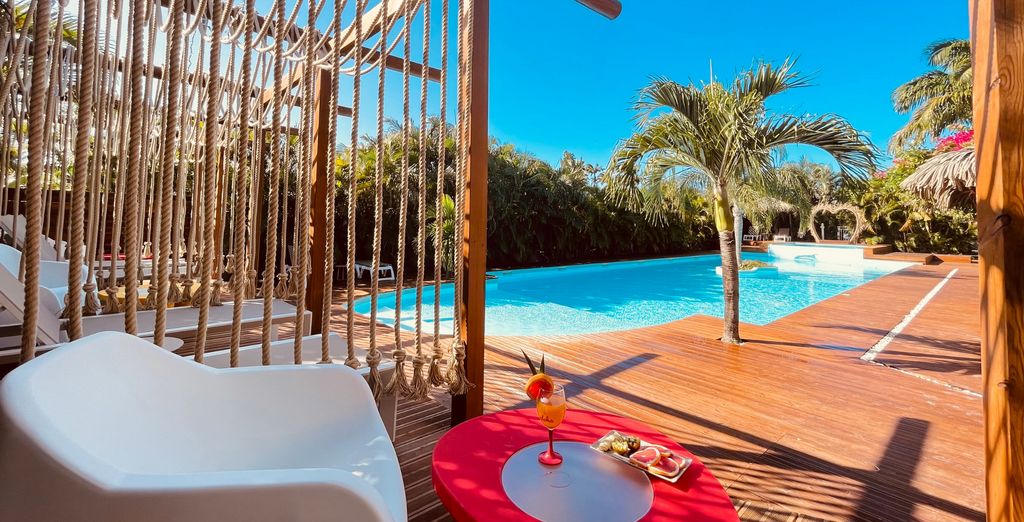 Residence Tropicana Suites 4*