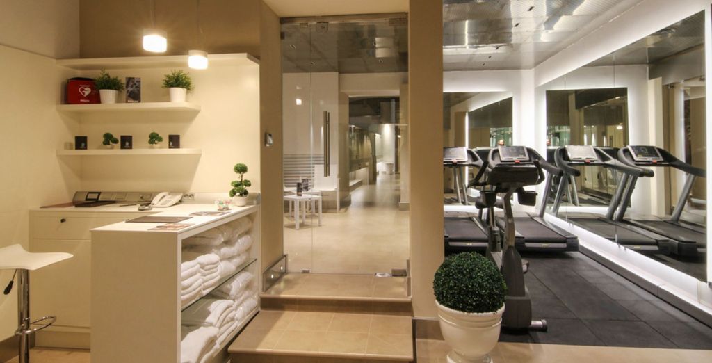Hotel Palazzo Caracciolo Napoli Hilton 4*