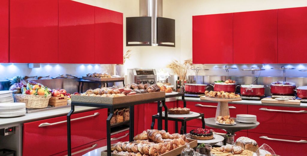 Hotel Palazzo Caracciolo Napoli Hilton 4*