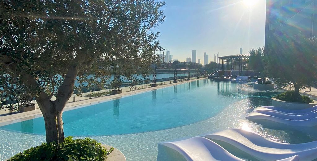Hyatt Centric Jumeirah Dubai 5*