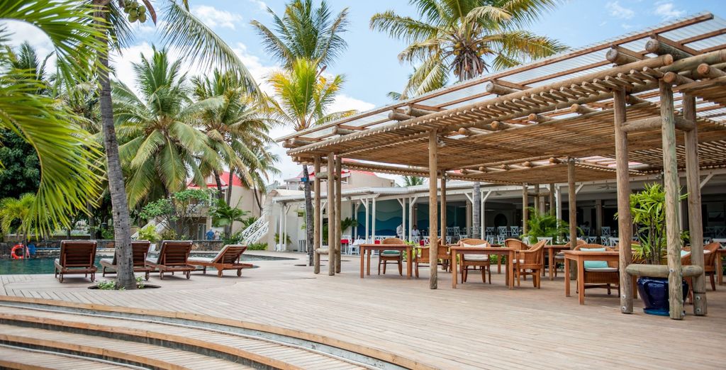 Villas Caroline Beach Hotel