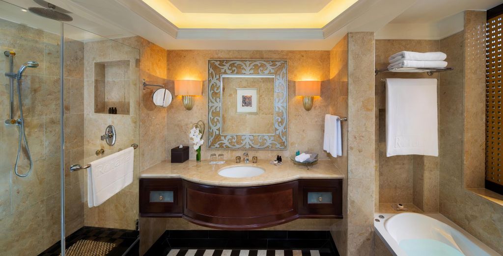 Beach Rotana 5*