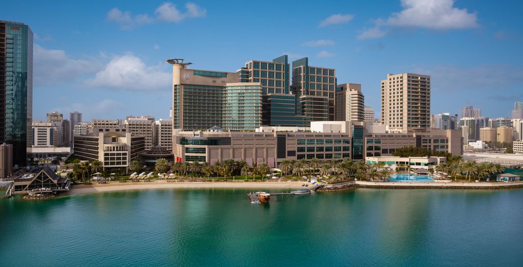 Beach Rotana 5*