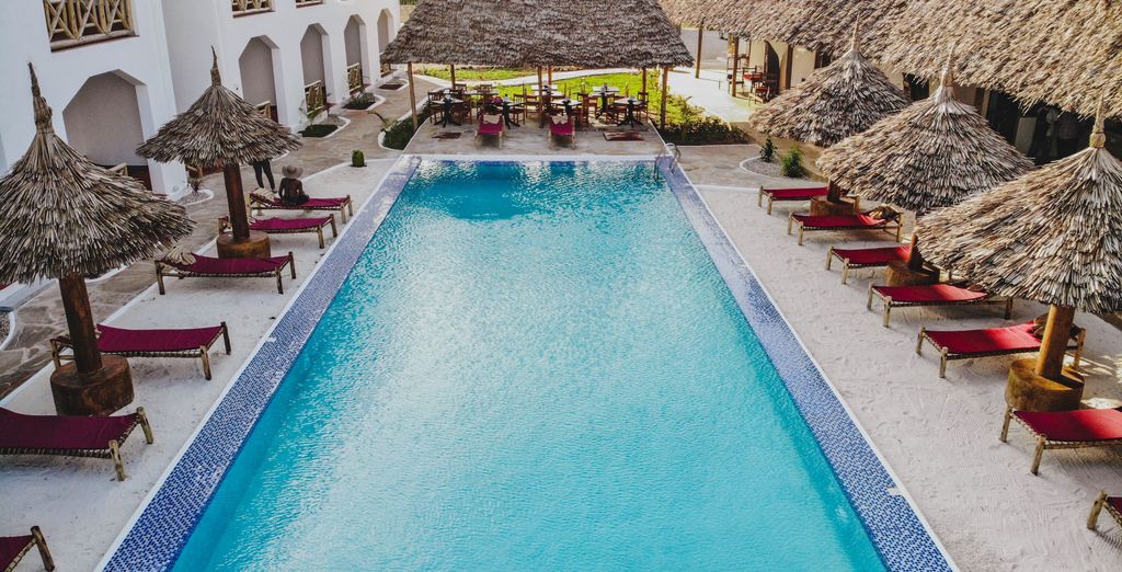 AHG Sun Bay Mlilile Beach Hotel 4* con possibile safari