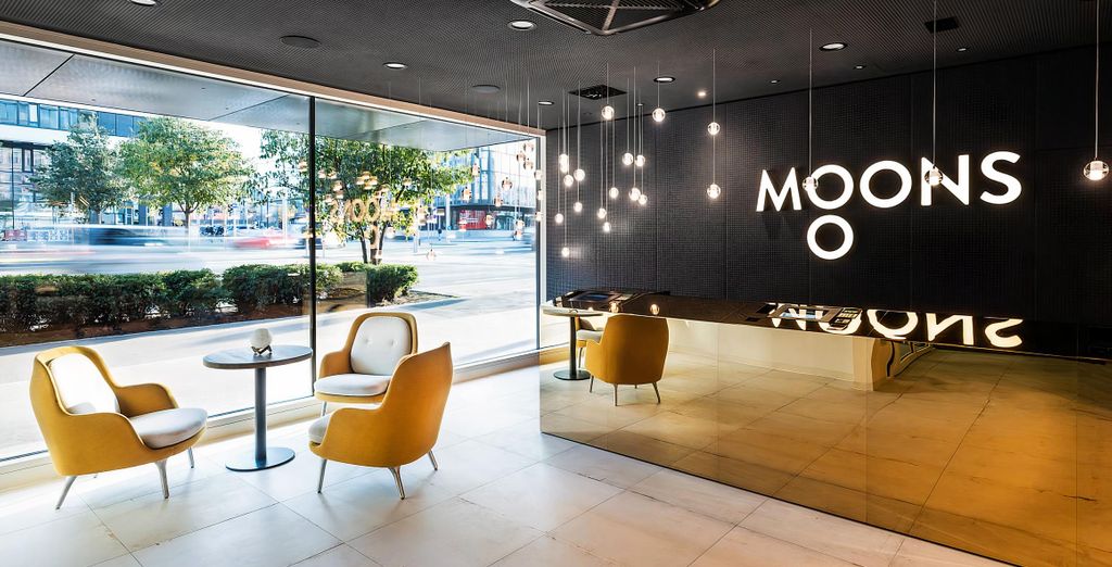 MOOONS Vienna 4*