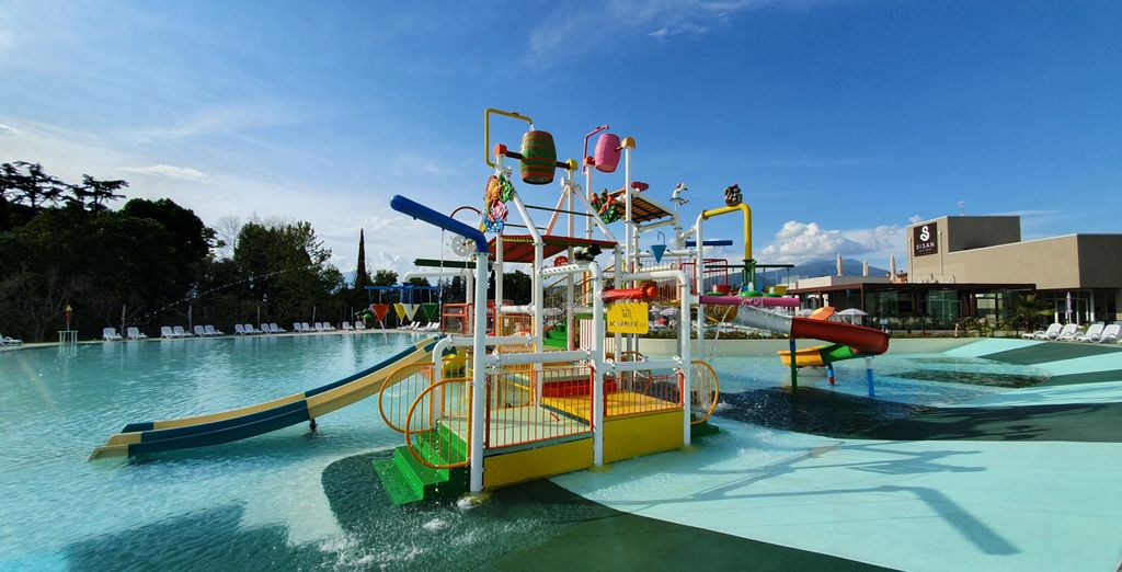 Sisan Family Resort 4*