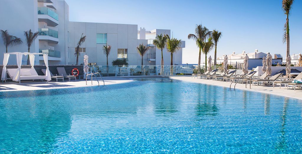 Hotel Lava Beach 5*