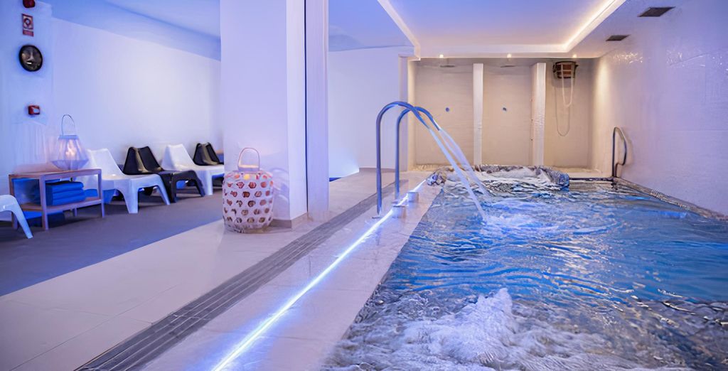 Europa Splash & Spa 4*