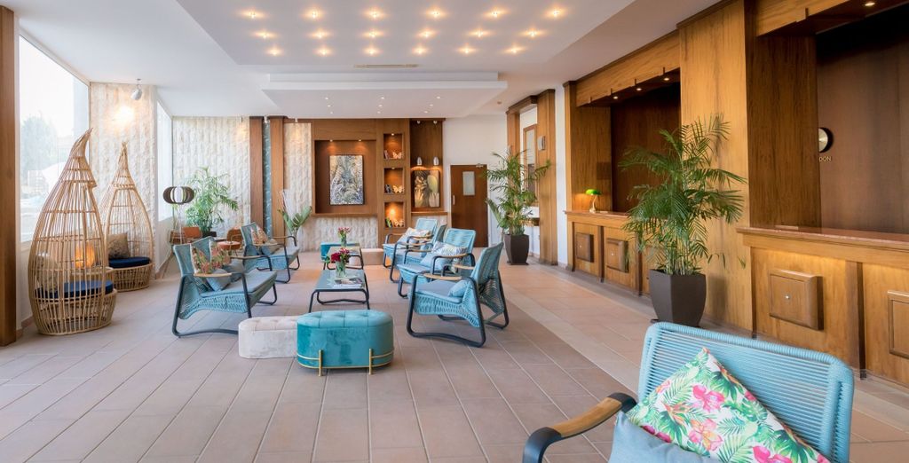  Cavo Zoe Seaside Hotel 4*