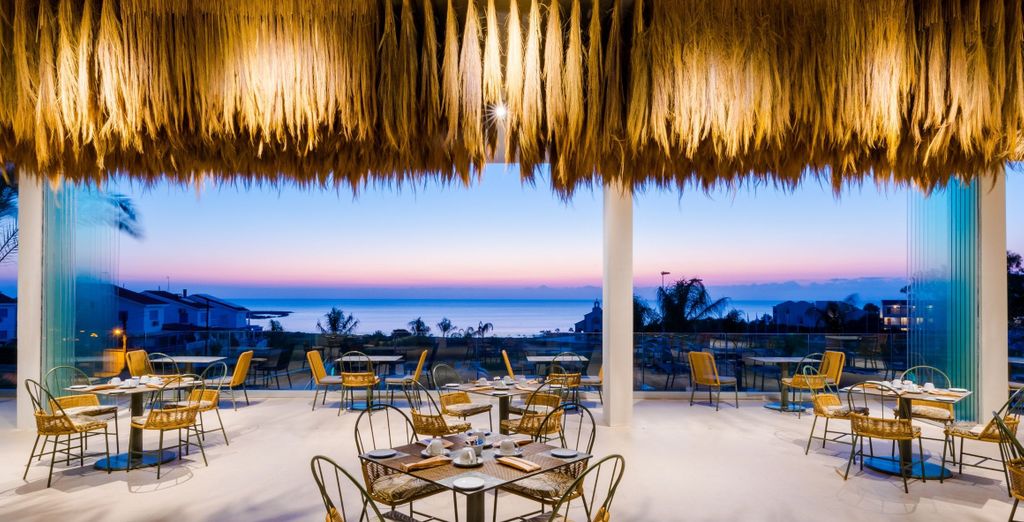  Cavo Zoe Seaside Hotel 4*
