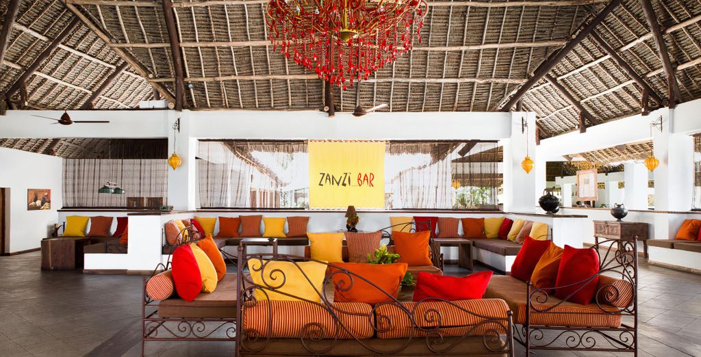 Safari privato nella natura e Karafuu Beach Resort & Spa 5*