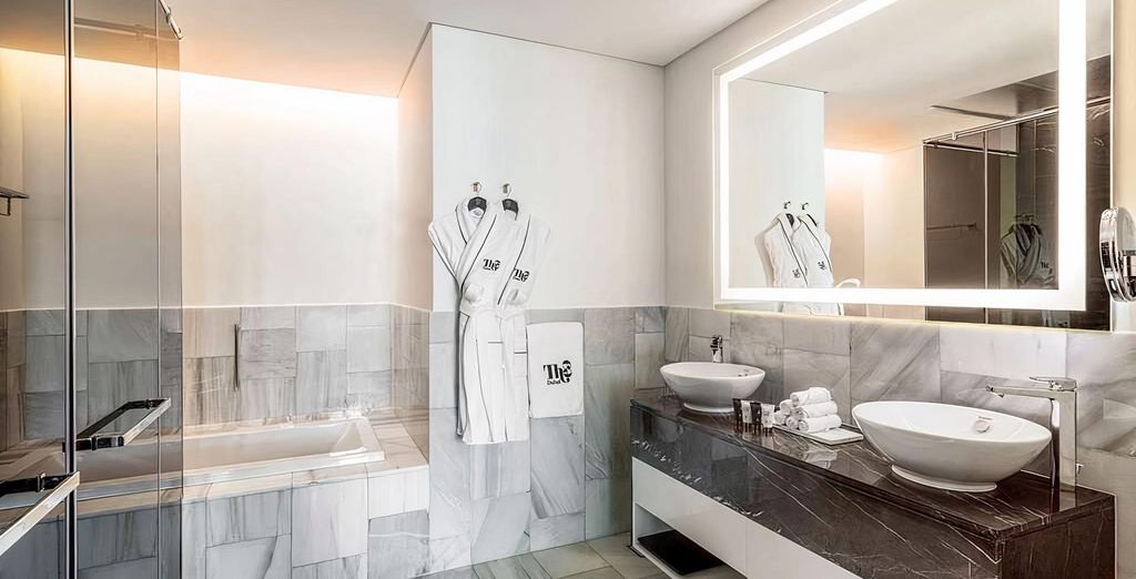 Combinato 5* SLS Dubai Hotel & Residences e Th8 Palm 5*