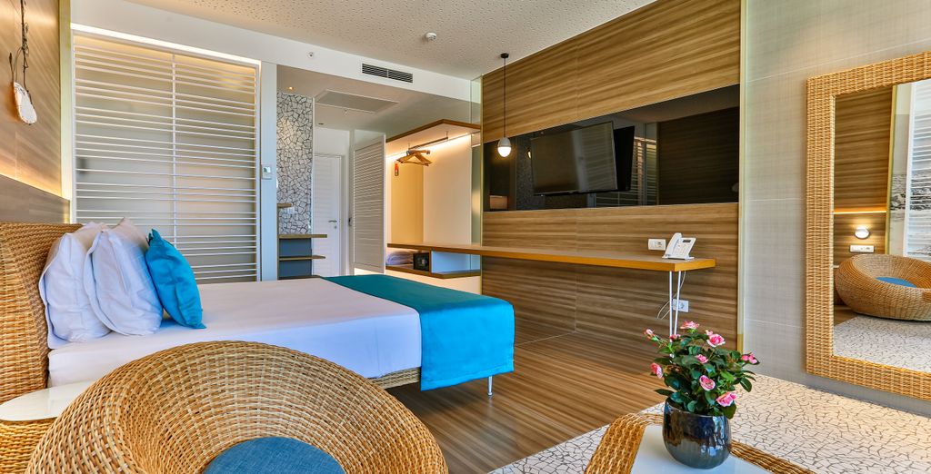 Carine Hotel Kumbor 4*