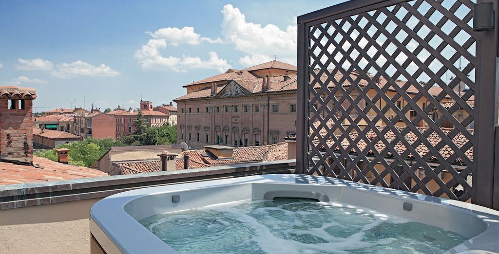 Hotel Touring Bologna 4*