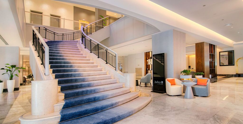 Radisson Blu Hotel & Resort 5*