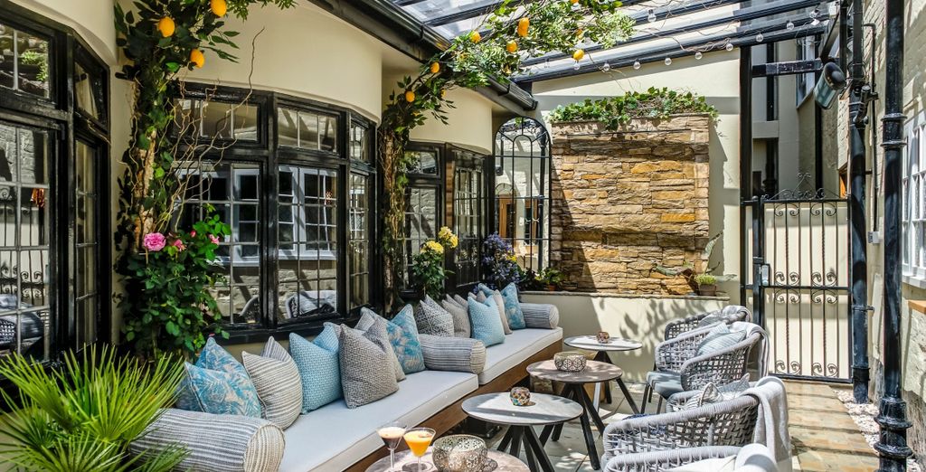 The George Hotel