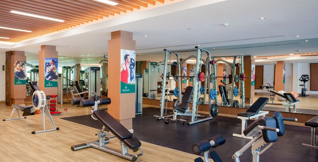 Diamond Cliff Resort & Spa 5*, Sea Seeker Krabi Resort - SHA Extra Plus 4*, Le Méridien Khao Lak Resort & Spa 5* con possibile pre-estensione al Lilit Bang Lumphu Hotel - Bangkok 4*