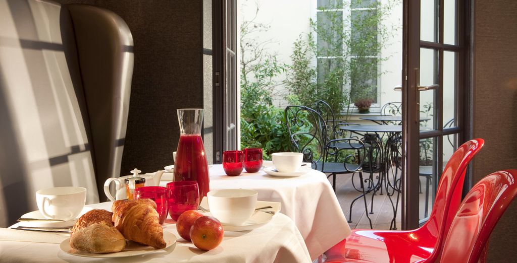 Hotel Le Petit Paris 4*