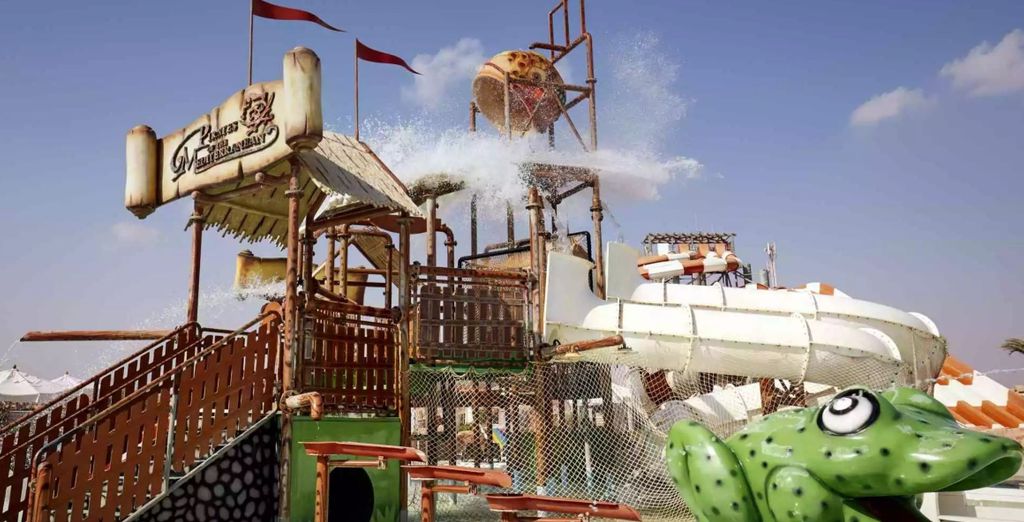Coral Sea Water World Resort 5*